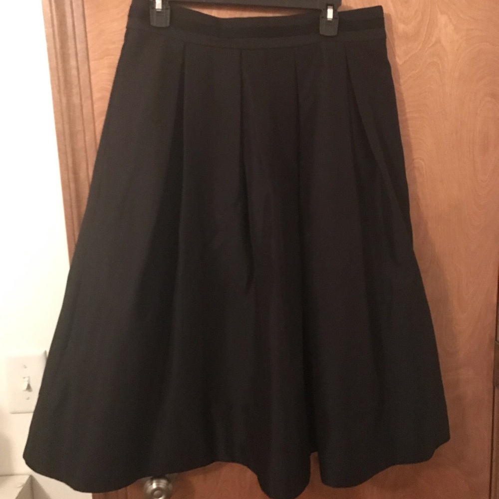 High waisted black skirt